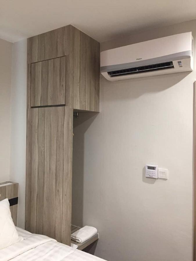 Meriton Inn Куантан Екстериор снимка