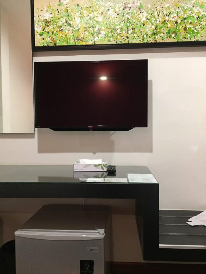 Meriton Inn Куантан Екстериор снимка