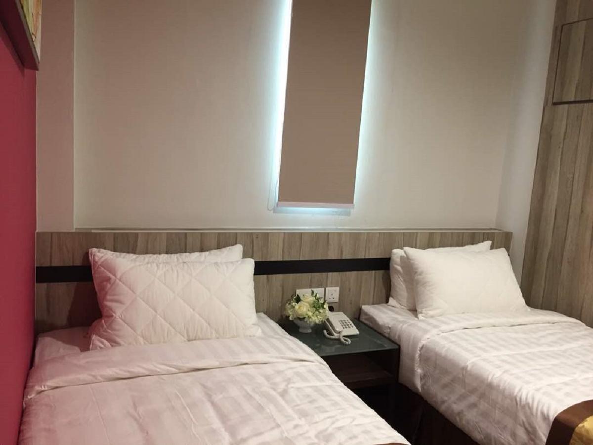 Meriton Inn Куантан Екстериор снимка