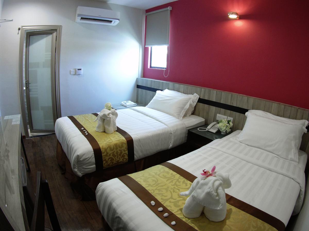 Meriton Inn Куантан Екстериор снимка