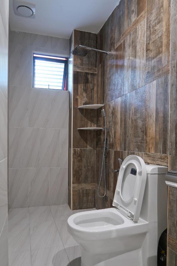 Meriton Inn Куантан Екстериор снимка